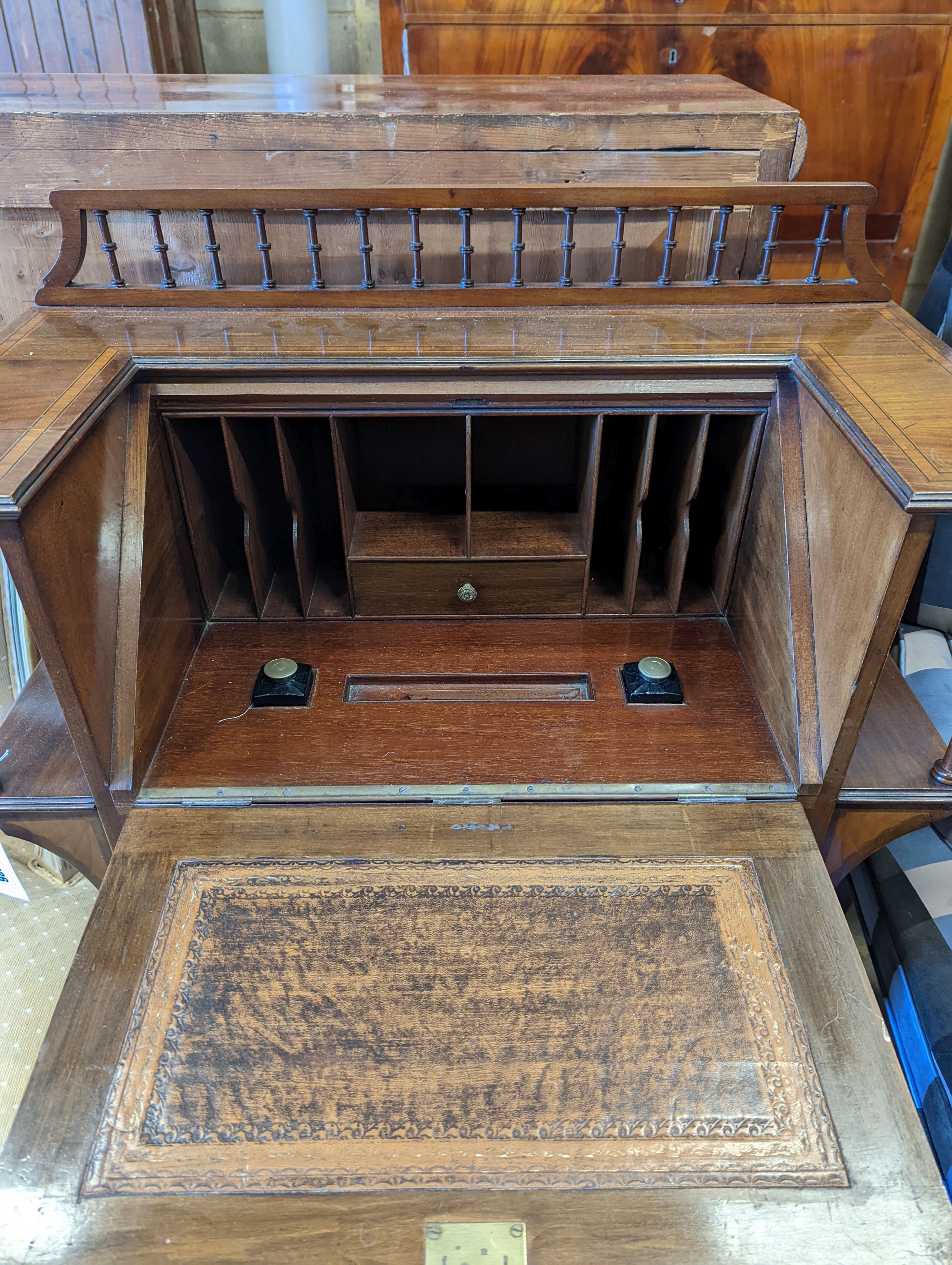 An Edwardian shell inlaid satinwood banded mahogany bureau, width 78cm, depth 39cm, height 108cm